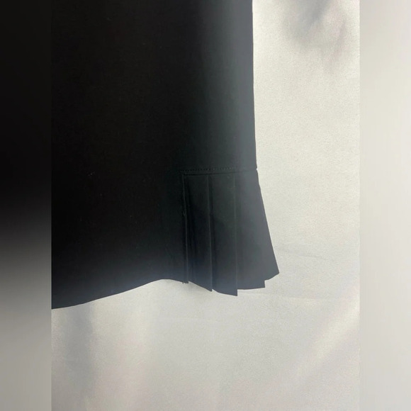 Tahari Arthur S. Levine Flared, Pleated Bi-Stretch Skirt Size 14 - Picture 3 of 8